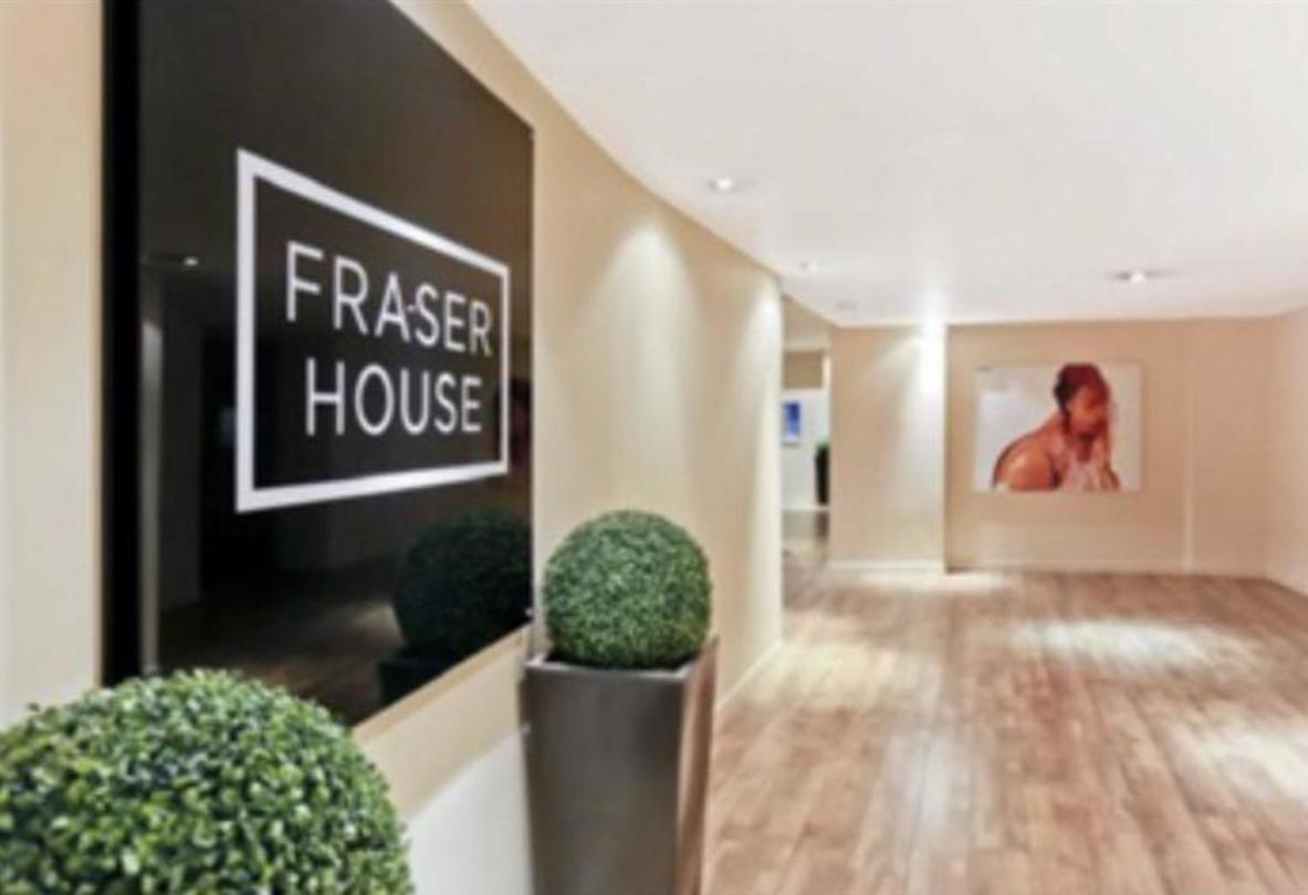 Aberdeen Stay Central 2-Bedrooms Apt-No Party المظهر الخارجي الصورة