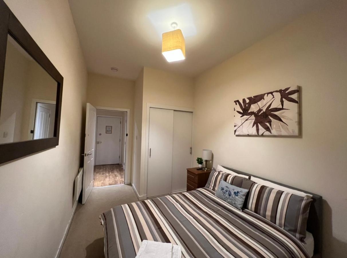 Aberdeen Stay Central 2-Bedrooms Apt-No Party المظهر الخارجي الصورة
