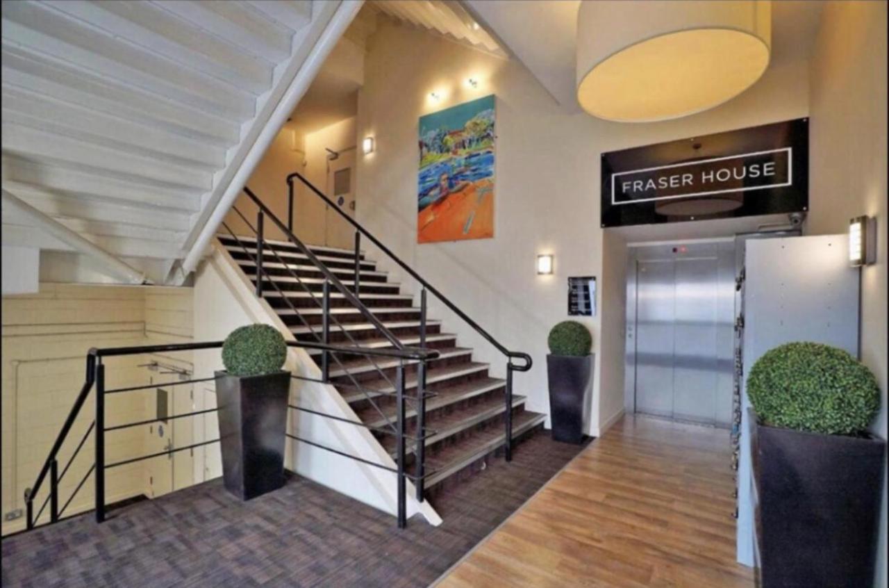 Aberdeen Stay Central 2-Bedrooms Apt-No Party المظهر الخارجي الصورة